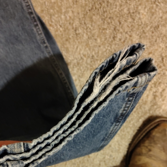 Women's  Blue Jeans - Picture 8 of 9